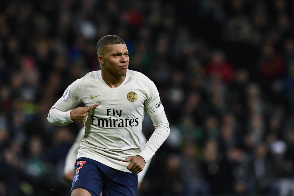 想做“AI公司”的理想，首款AI眼镜透露了这些